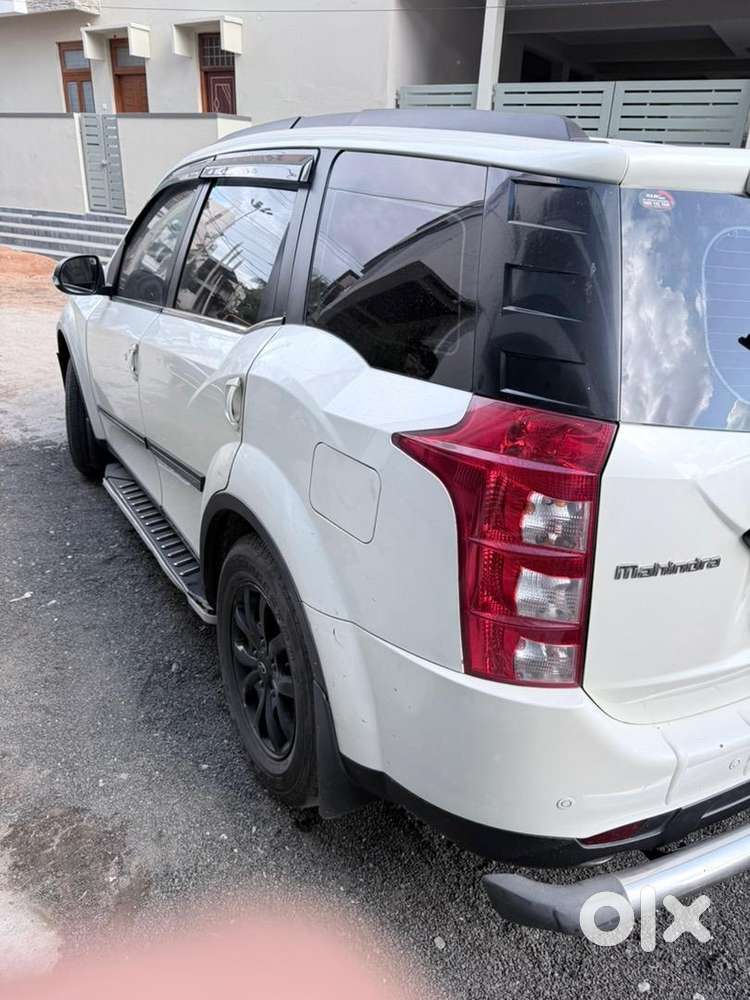 Mahindra Xuv500 2017 Diesel 105000 Km Driven