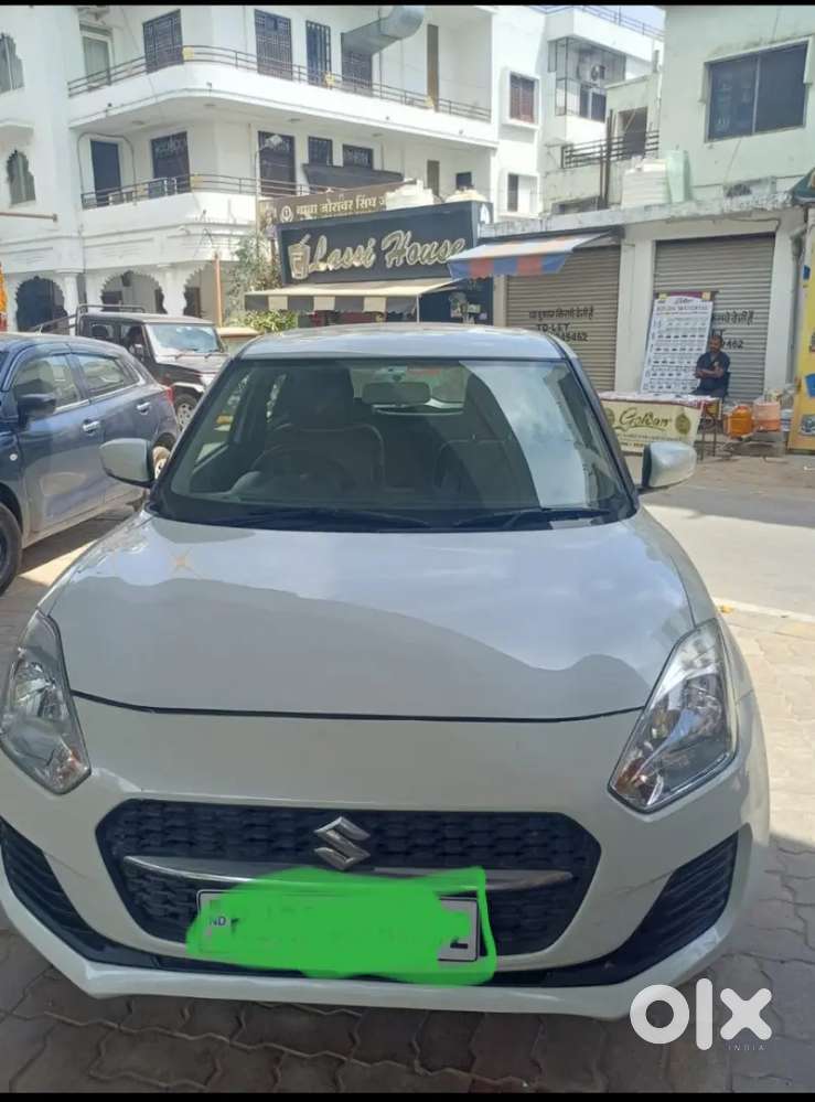 Maruti Suzuki Swift 2023 Petrol Well Maintained