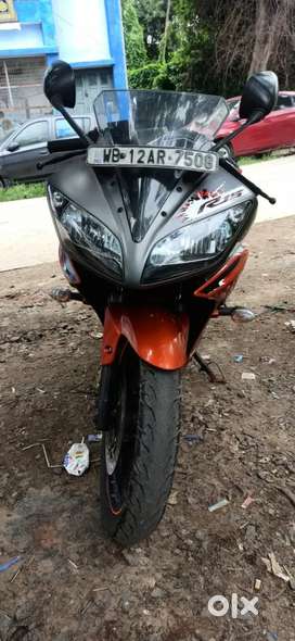 R15 v2 second online hand olx