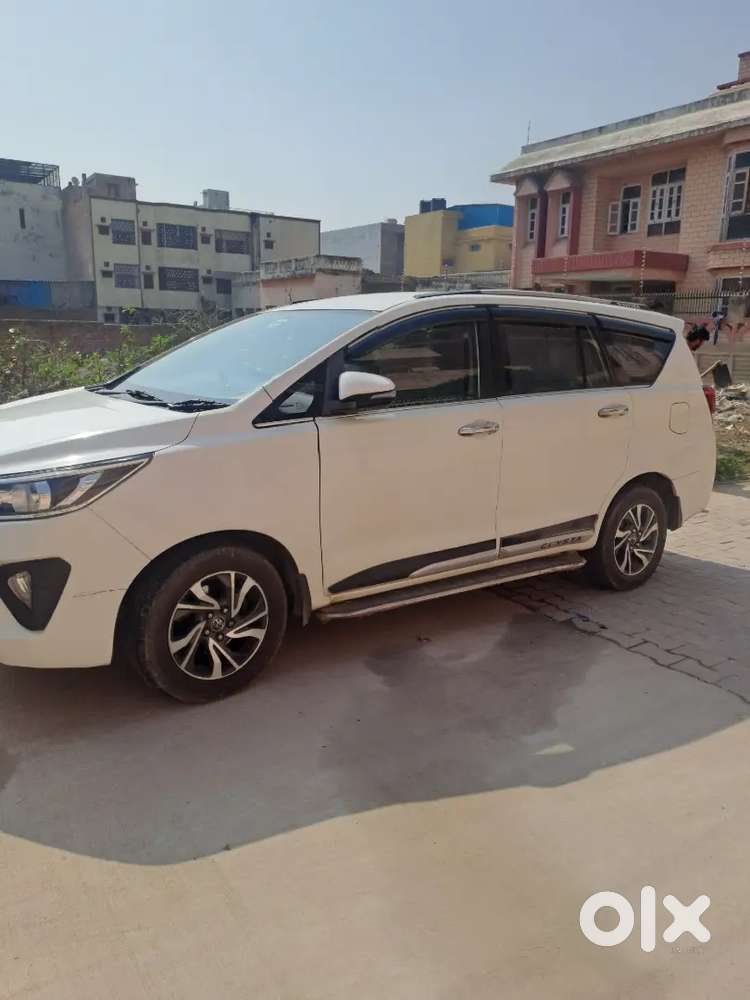 Sale Innova Crysta Urgent Money Problem White Colour