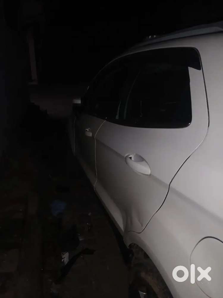 Ford Ecosport Titanium Plus 2021 Untaching Car