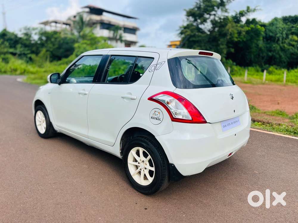 Maruti Suzuki Swift Vxi Abs Bsiv, 2012, Petrol
