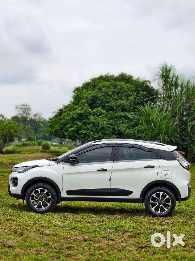 Urgent Sale – Moving Abroad!    Tata Nexon Xm Petrol (2021)