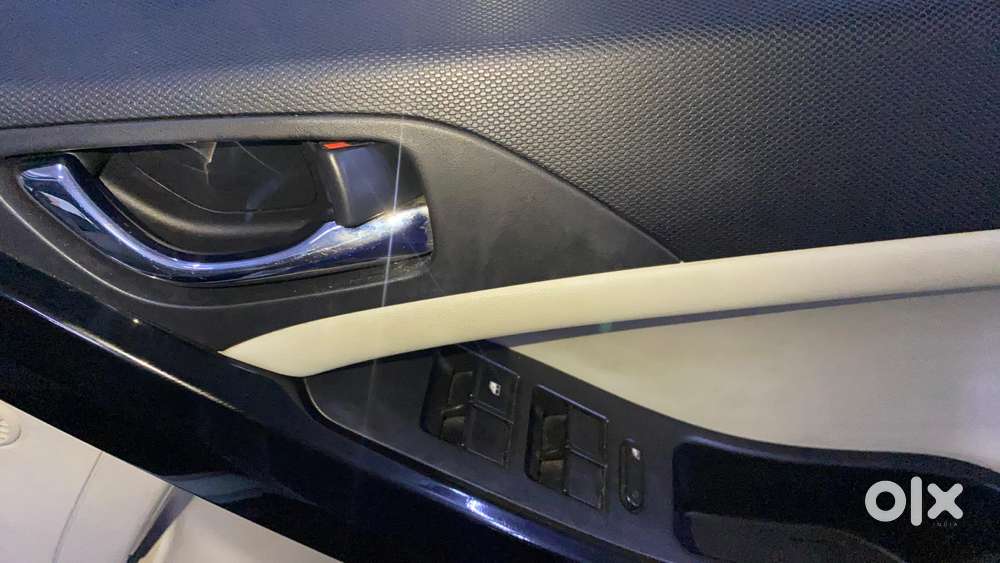 Tata Nexon 1.2 Revotron Xz Plus Premium, 2022, Petrol