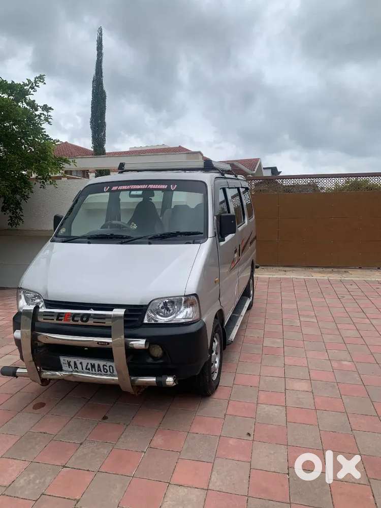 Maruti Suzuki Eeco 2022 Variant Smiles