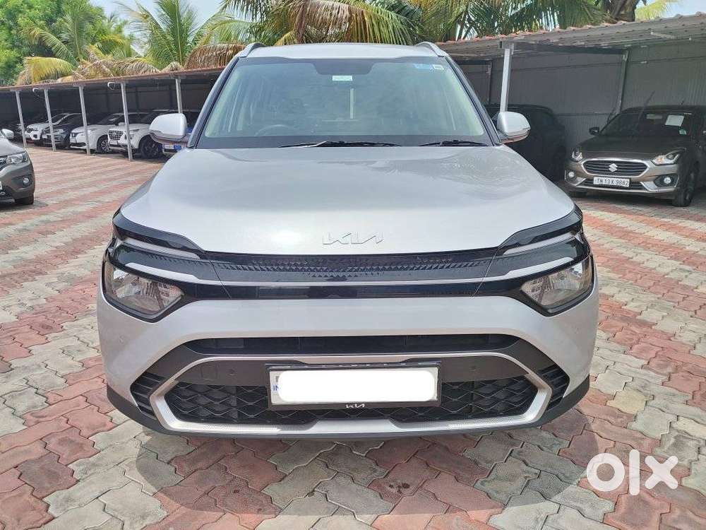 Kia Carens, 2022, Petrol