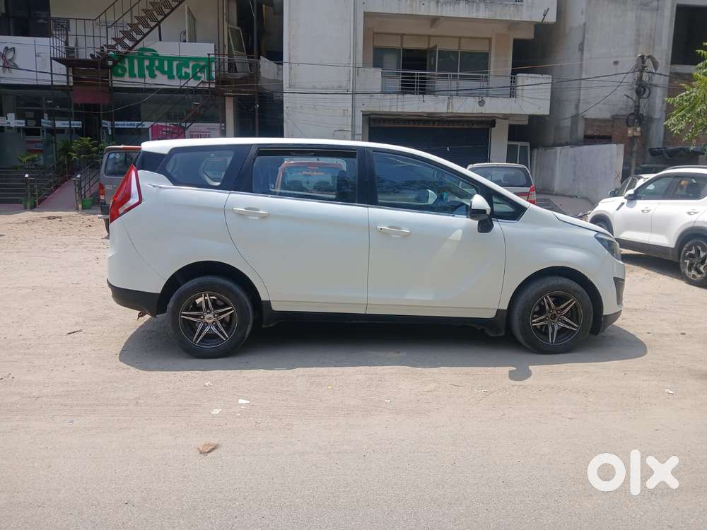 Mahindra Marazzo M2, 2019, Diesel