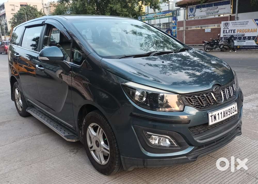 Mahindra Marazzo M6, 2018, Diesel