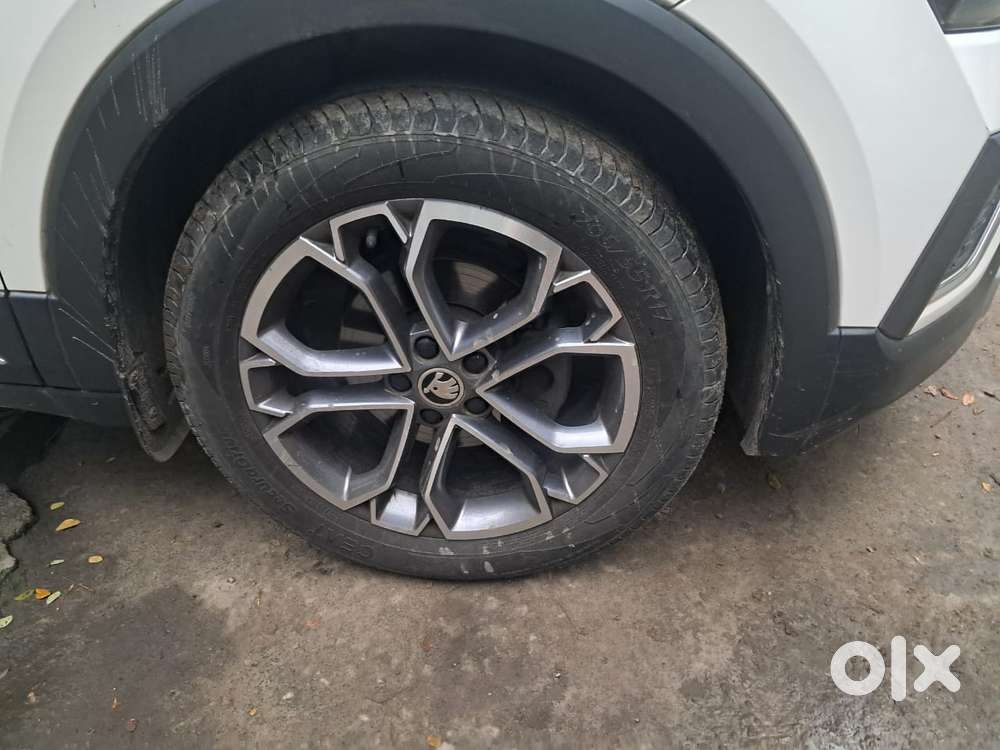 Skoda Kushaq Anniversary Edition 1.0l Tsi At, 2022, Petrol