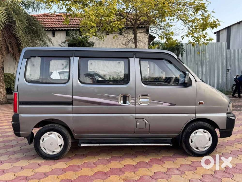 Maruti Suzuki Eeco Smiles 7 Seater Standard, 2014, Cng & Hybrids