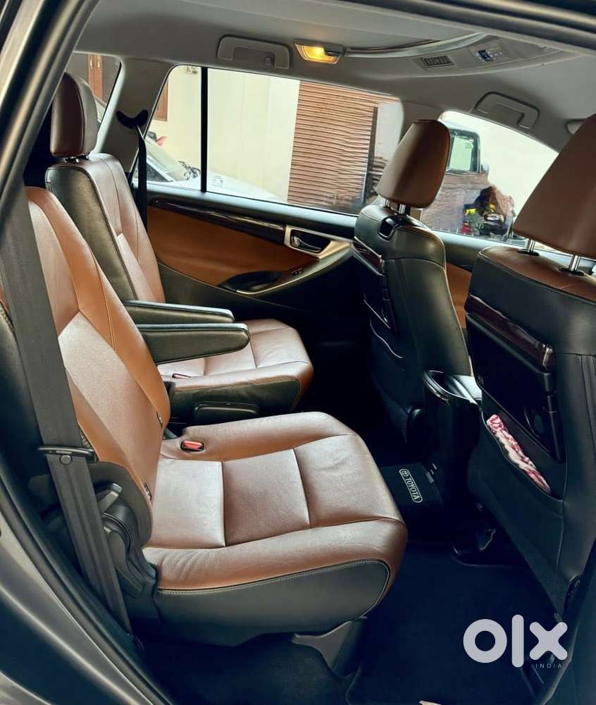 Toyota Innova Crysta 2.8z Automatic, 2017, Diesel