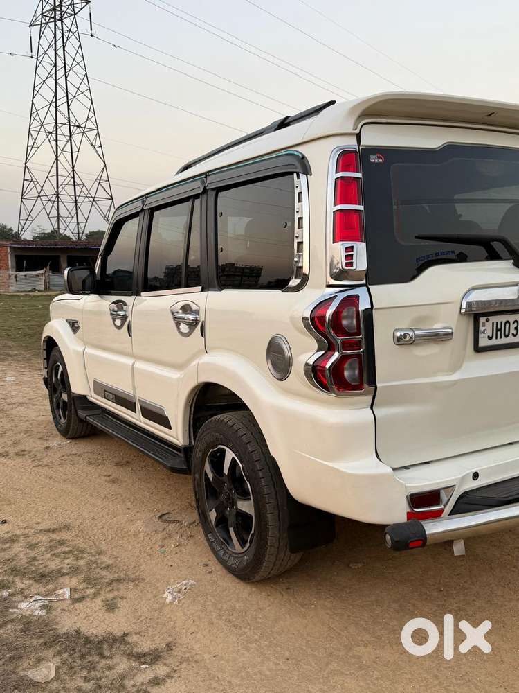 Mahindra Scorpio Classic 2.2 S 11 Mt 7 Str, 2023, Diesel