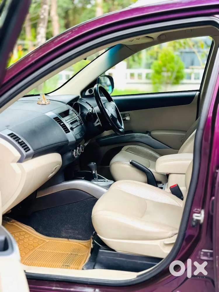 Mitsubishi Outlander 2010 Petrol