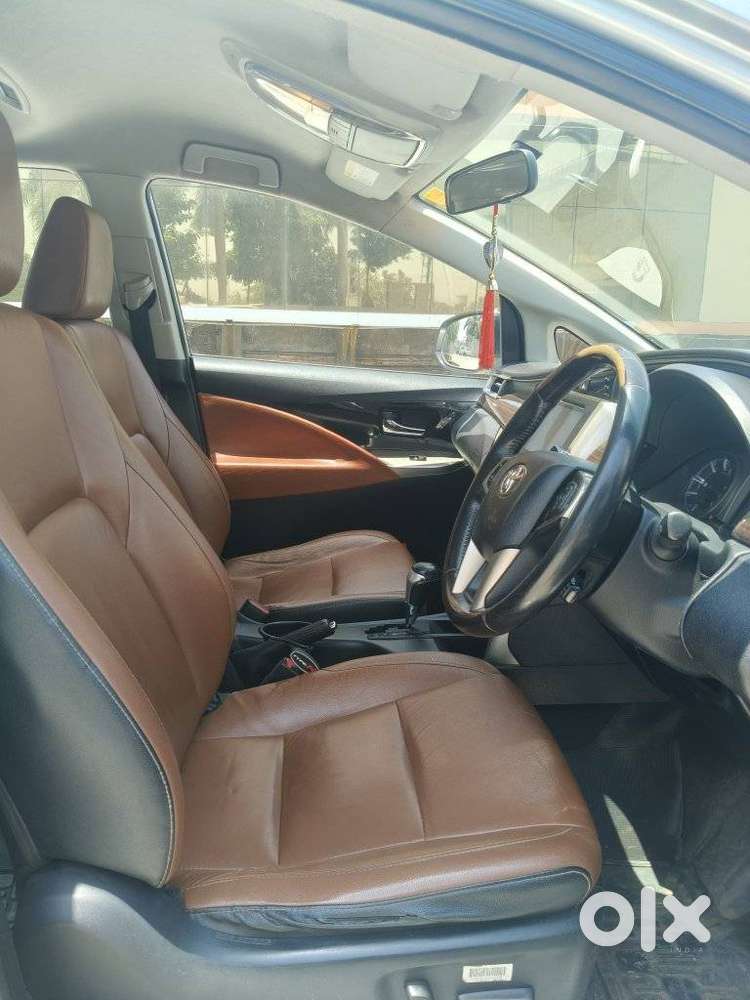 Toyota Innova Crysta 2.8z Automatic, 2018, Diesel