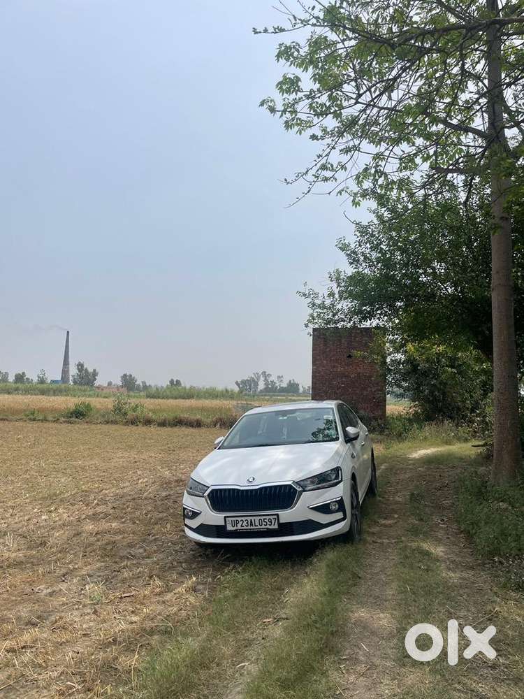 Skoda Slavia 2023 Petrol Well Maintained