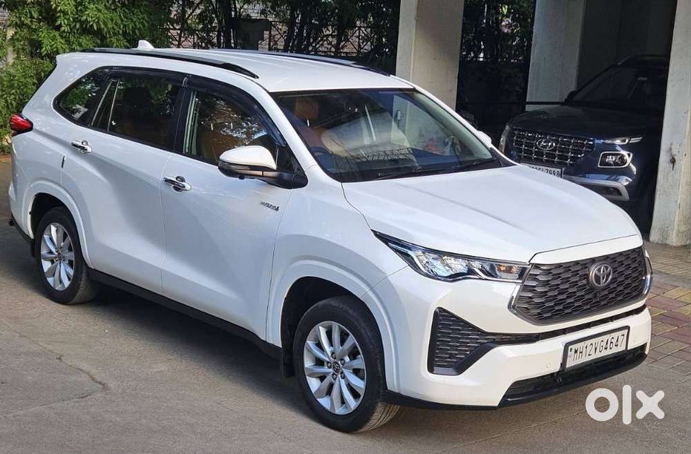 Toyota Innova Hycross 2.0 Vx Hybrid 8 Str, 2023, Petrol