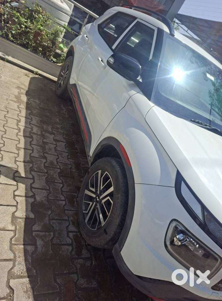 Hyundai Venue Sx Dual Tone Turbo, 2022, Petrol