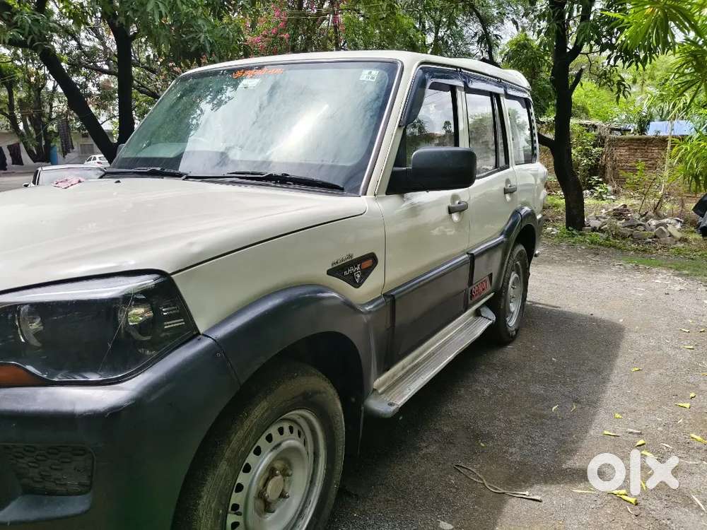 Mahindra Scorpio Classic 2016 Diesel Manual Car