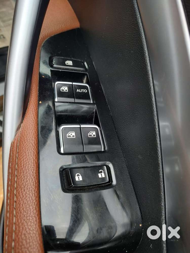Mg Hector Plus 1.5 Sharp Turbo Cvt 6 Str, 2021, Petrol