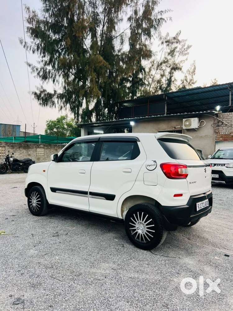 Maruti Suzuki S-presso Vxi Plus, 2022, Petrol