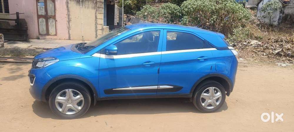 Tata Nexon 1.5 Revotorq Xm (s), 2018, Petrol