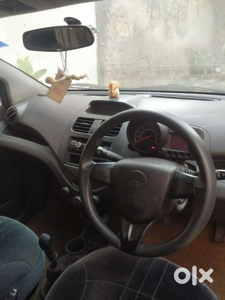 Chevrolet Beat 2011 Petrol