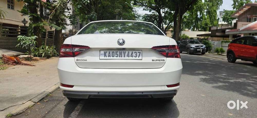 Skoda Superb Lk 1.8 Tsi At, 2018, Petrol