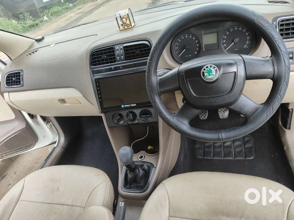 Skoda Rapid 1.6 Active 2012