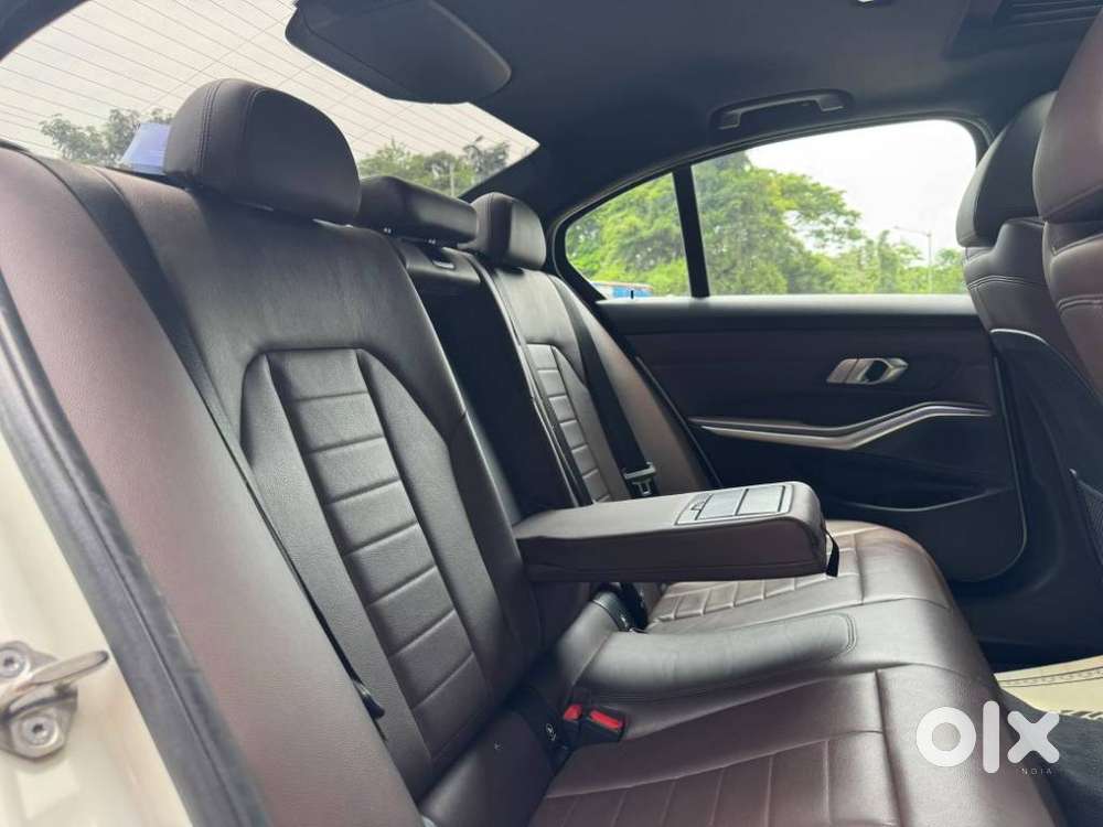Bmw 3 Series 330i, 2022, Petrol