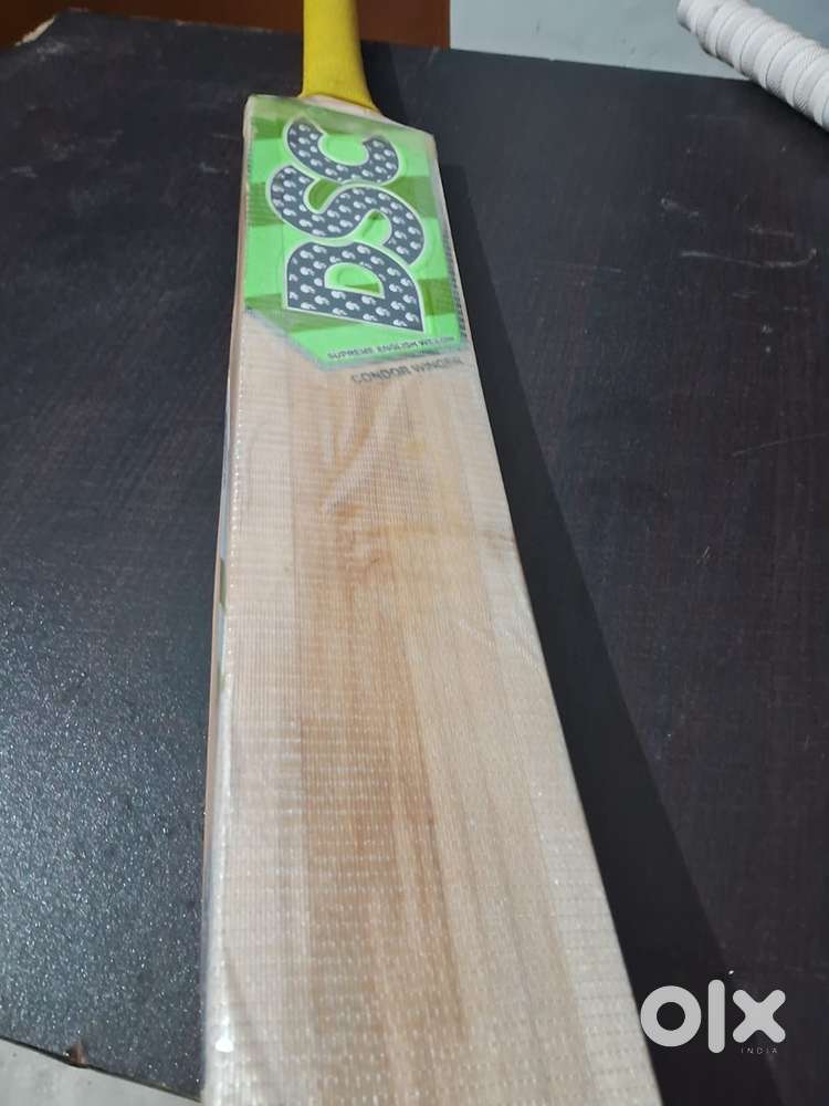 Old edition English willow bats ready to play