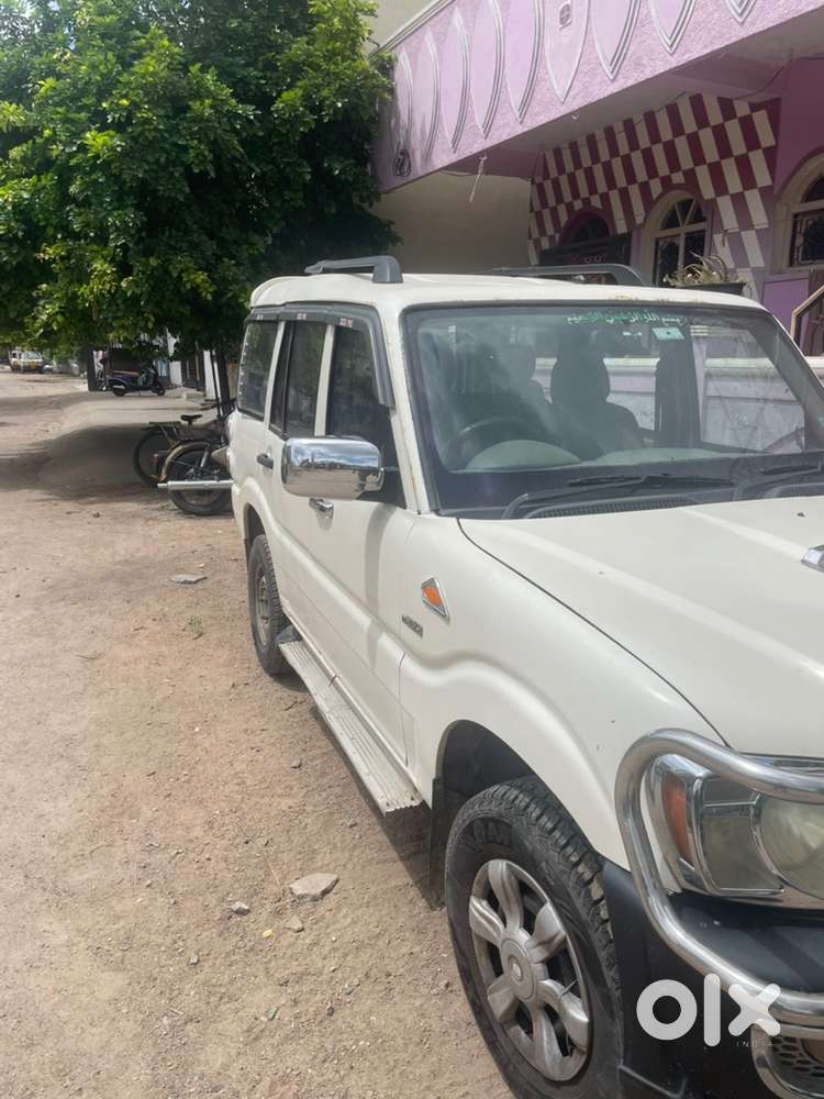 Mahindra Scorpio Diesel Automatic 2012