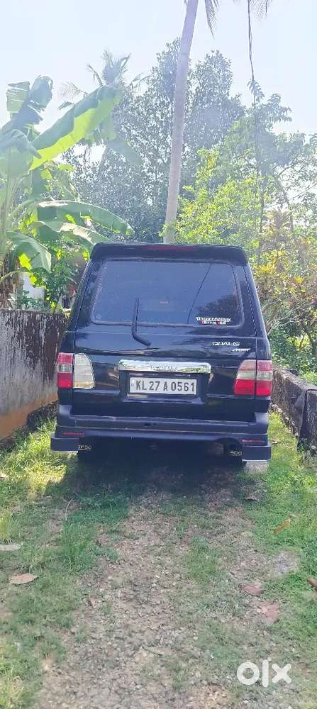 Toyota Qualis 2004 Diesel 27000 Km Driven
