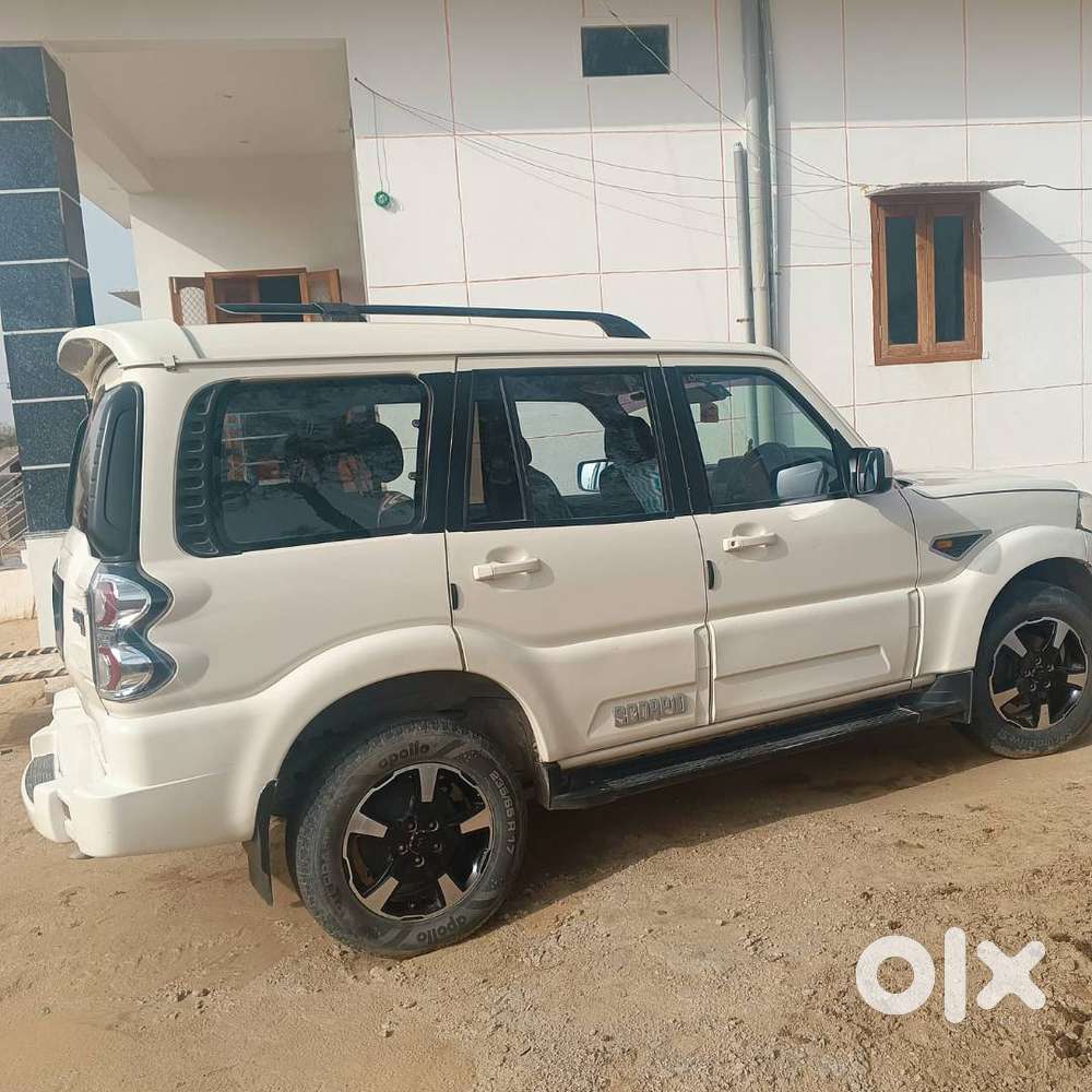 Mahindra Scorpio 2016 Car