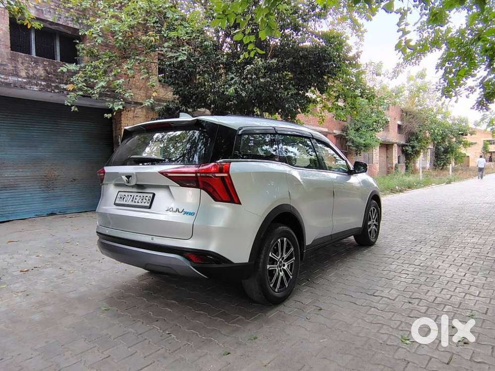Mahindra Xuv700 2.2 Ax 3 Diesel At 5 Str, 2022, Diesel