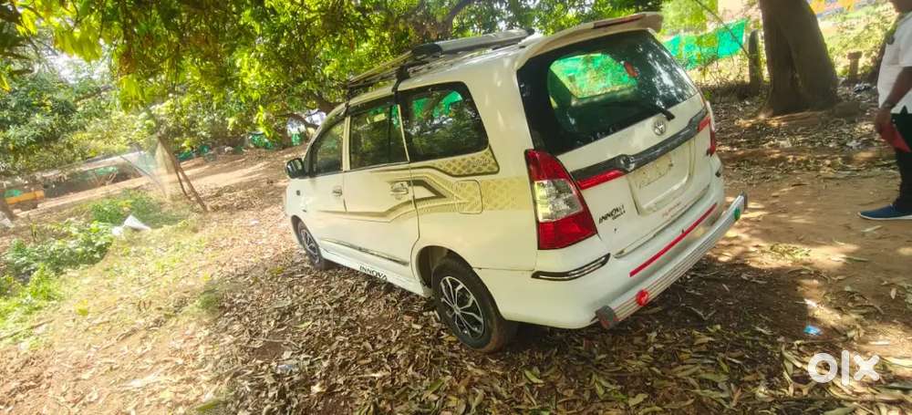 Toyota Innova 2016