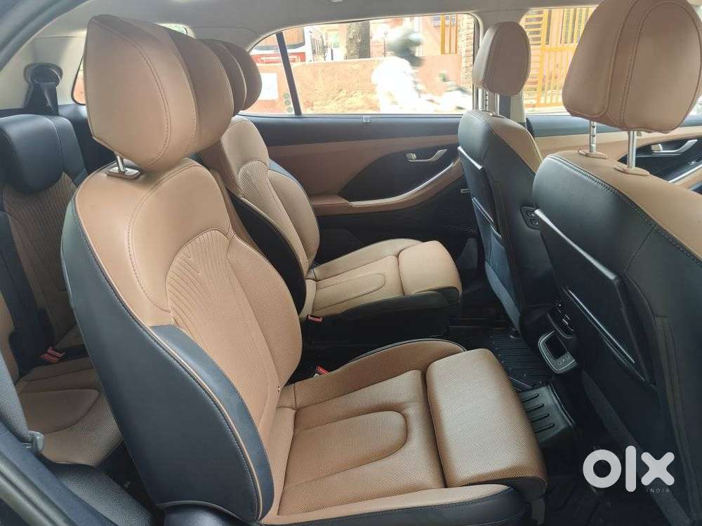 Hyundai Alcazar Signature 1.5 Petrol Dct 6str, 2024, Petrol