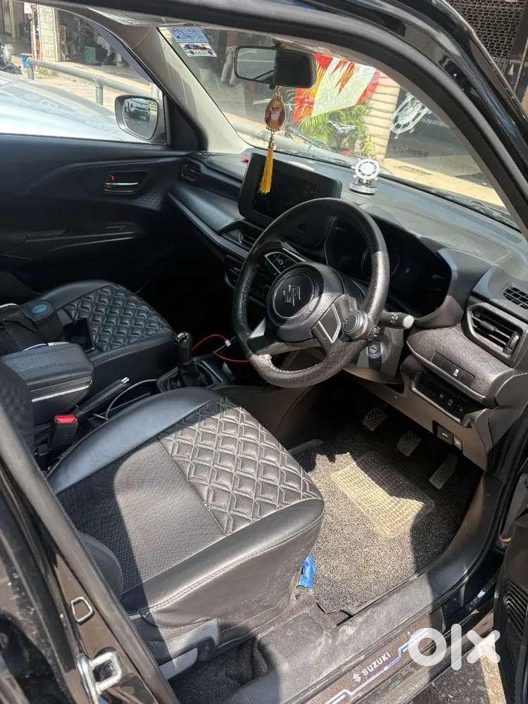 Maruti Suzuki Swift Vxi Black Colour