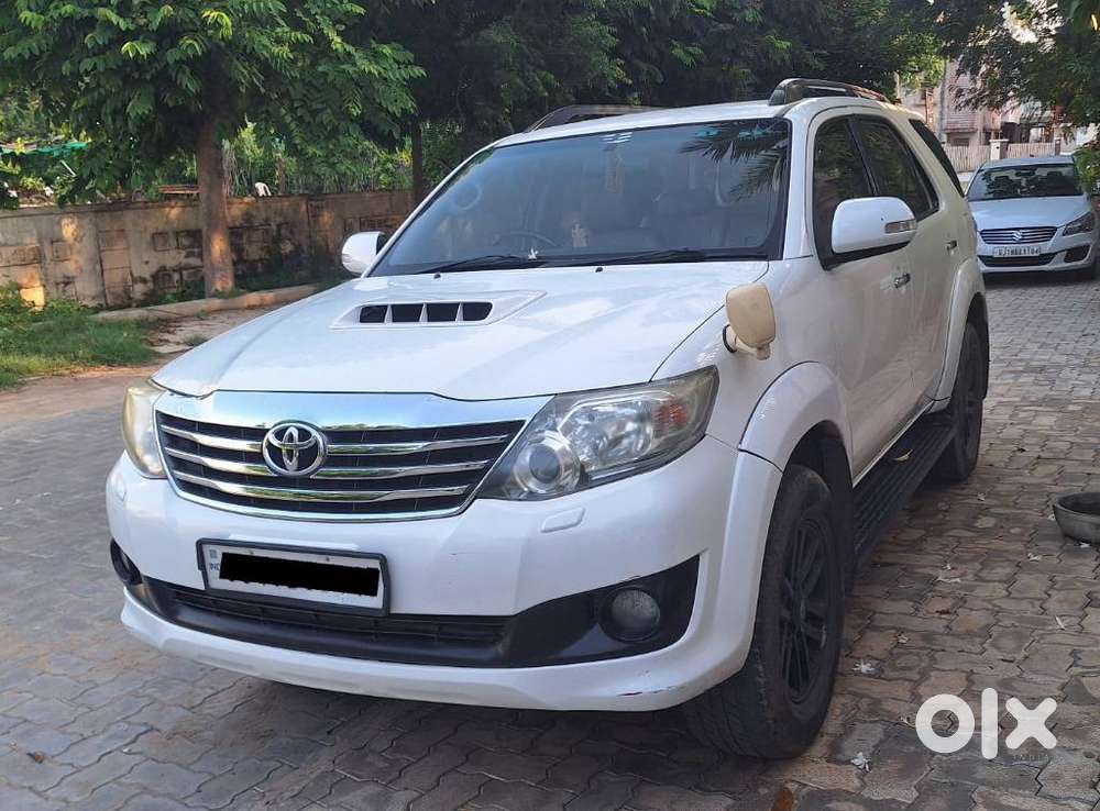 Toyota Fortuner 3.0 4x2 Mt, 2014, Diesel