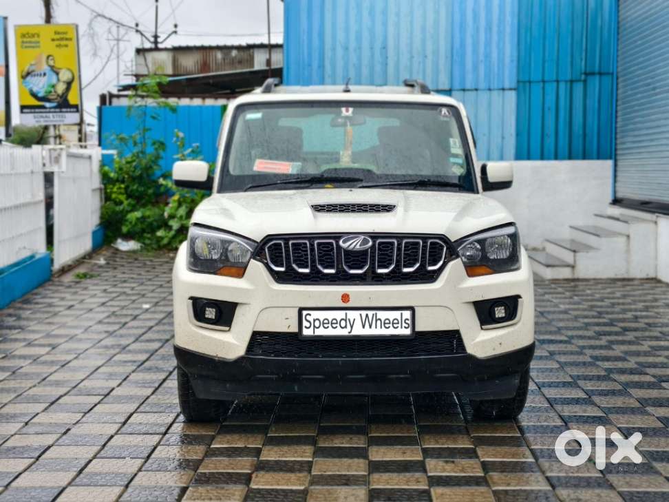 Mahindra Scorpio S4, 2016, Diesel