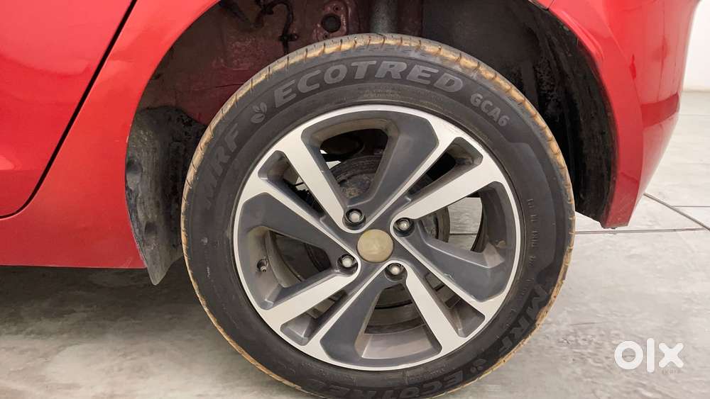 Tata Altroz Xza Plus (s), 2023, Petrol