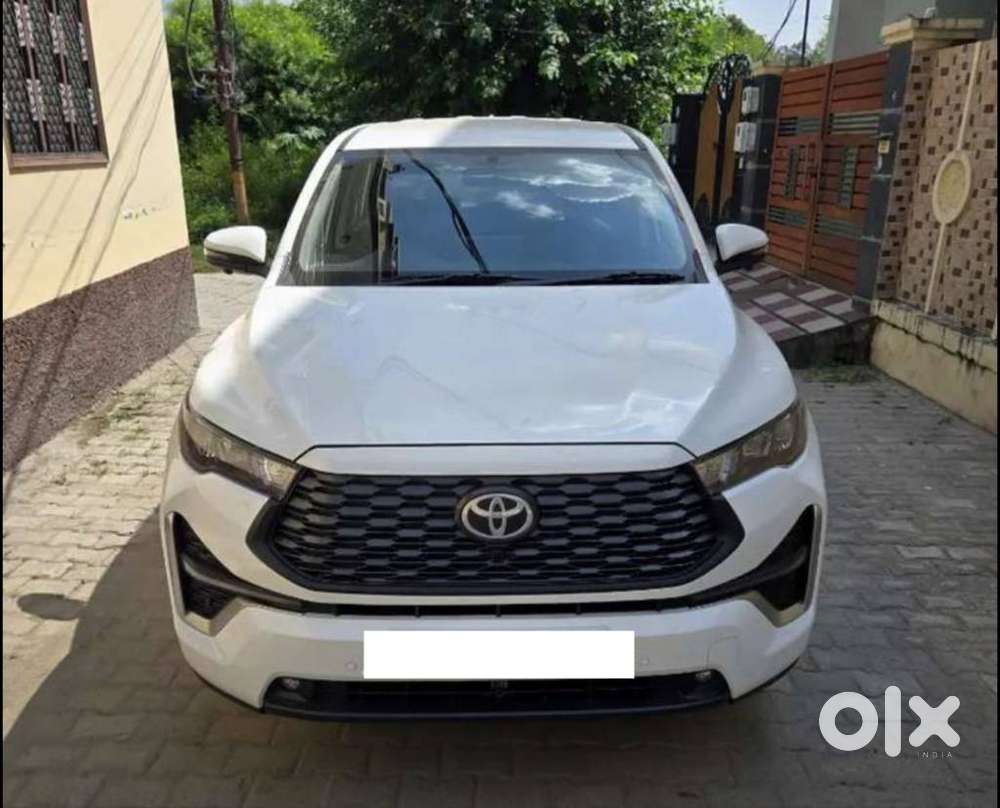 Toyota Innova Hycross Gx (o), 2026, Petrol