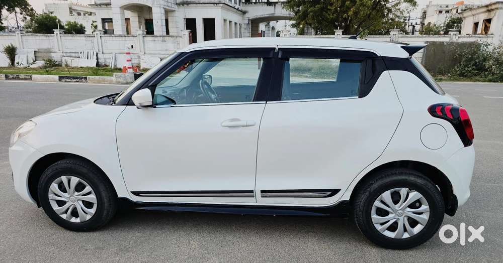 Maruti Suzuki Swift 1.2 Vxi (o), 2023, Petrol