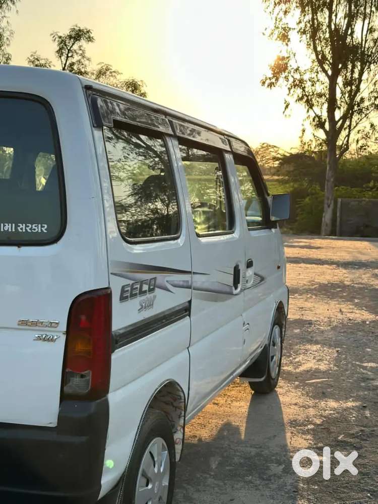 Maruti Suzuki Eeco 2017 2nd Owner Cng & Petrol 110000 Km Driven