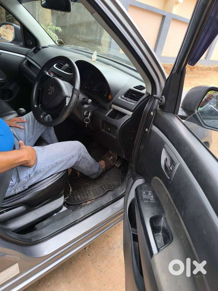 Maruti Suzuki Swift Lxi Optional-o, 2015, Petrol