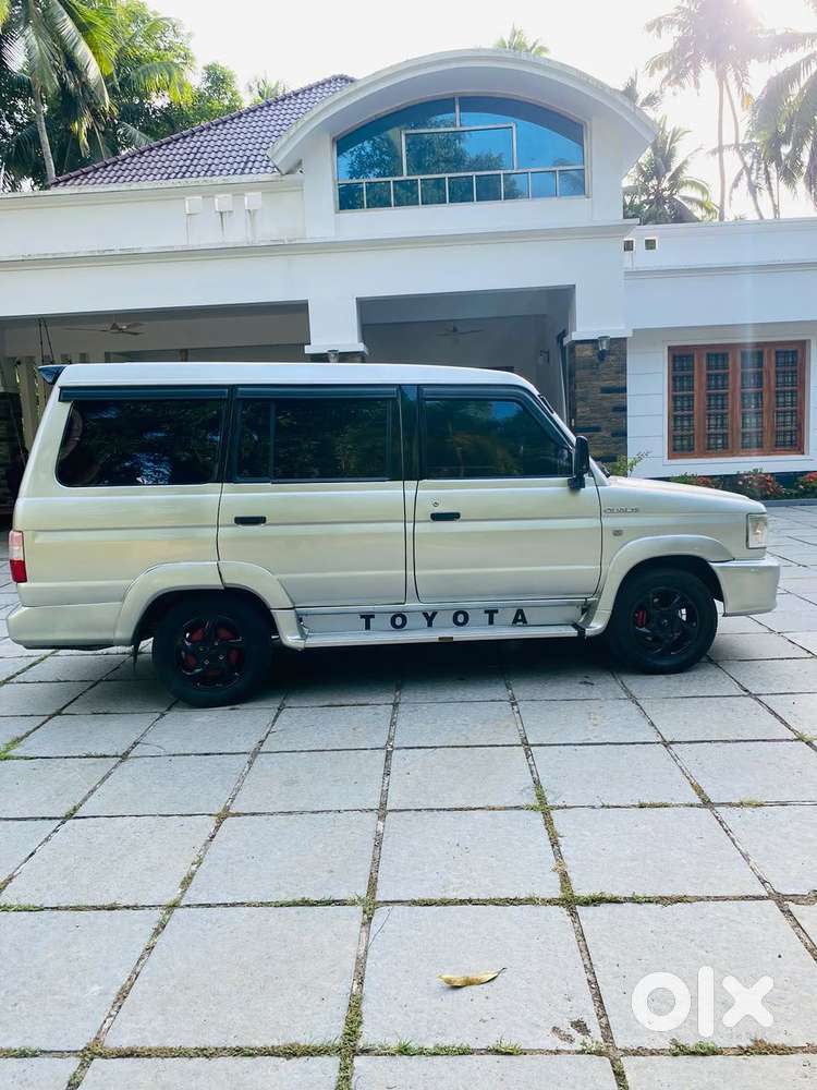 Toyota Qualis Myst L6, 2004, Diesel