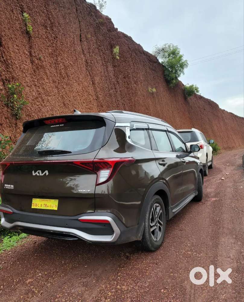 2022 Kia Carens Prestige Plus  Petrol At  31,000 Km