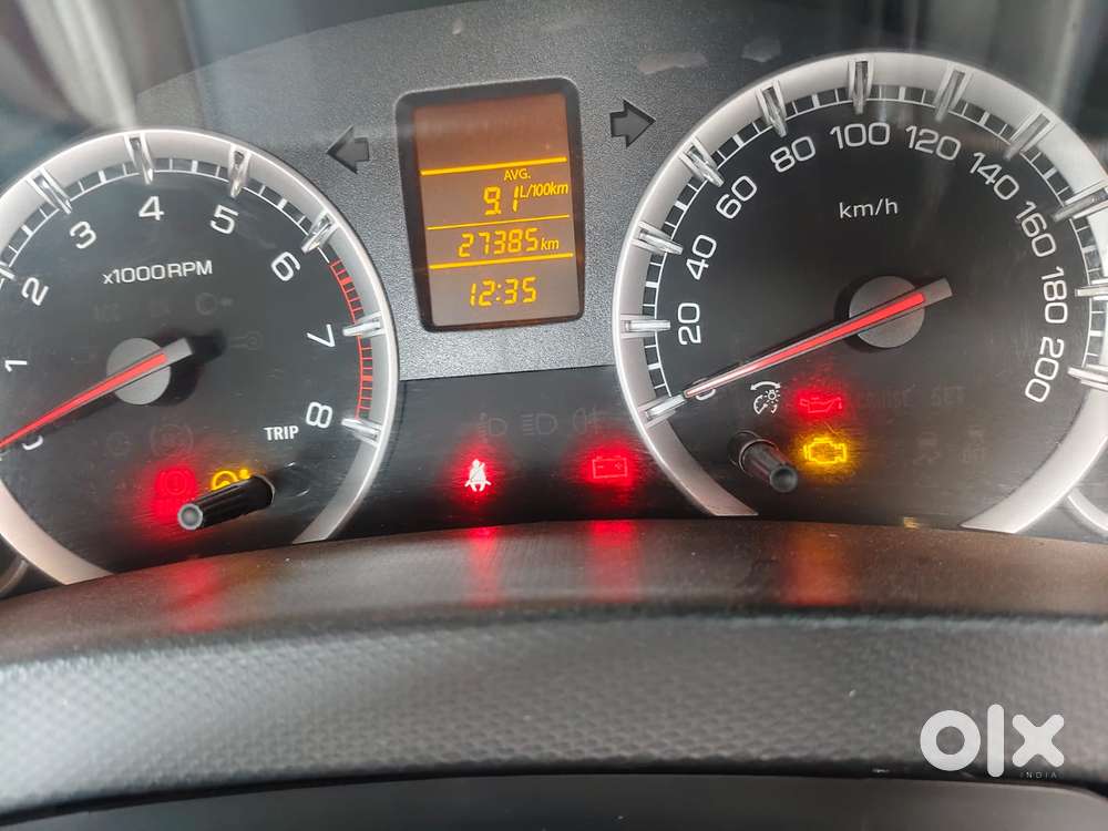 Maruti Suzuki Swift Vxi + Manual, 2014, Petrol