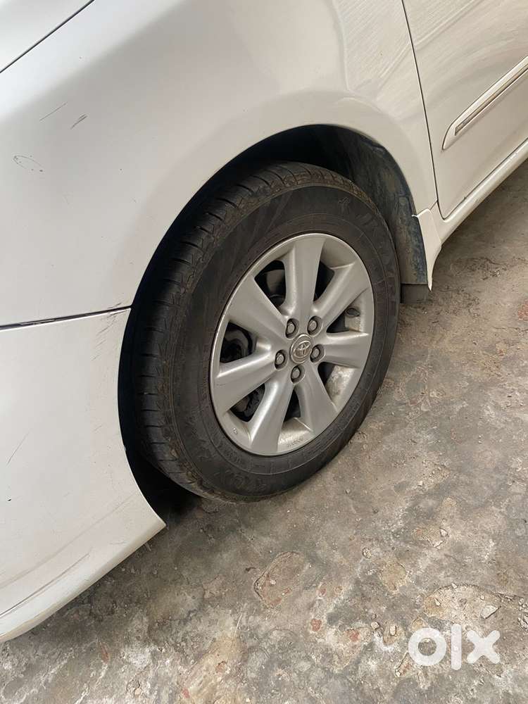Teacher Driventoyota Corolla Altis 2013
