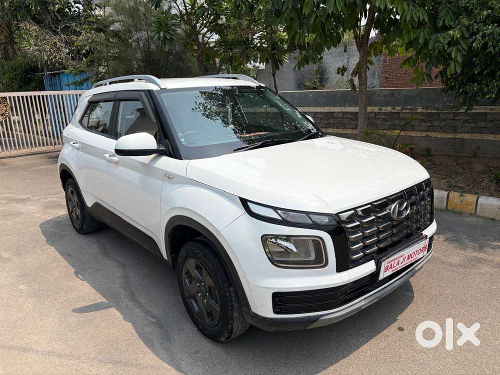 Hyundai Venue [2022-ongoing] 1.2 S, 2023, Petrol