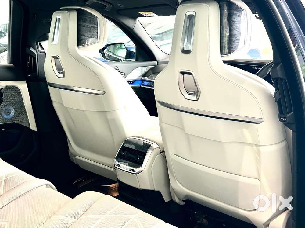 Bmw I7 M70 Xdrive, 2025, Electric